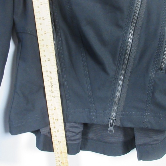 Lululemon Asymmetrical Zip Jacket Women Black Pockets 4 S Outdoor Athleisure 538 - Picture 10 of 10